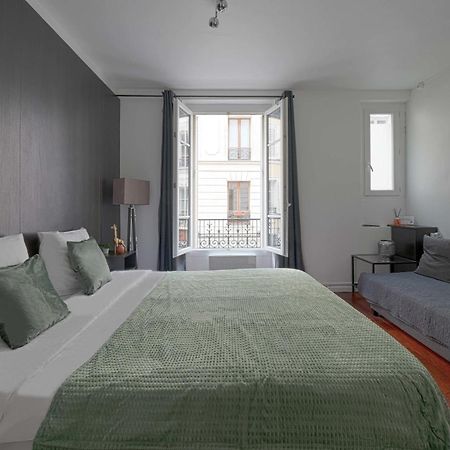 Large Modern Studio Close To The Eiffel Tower And Paris Highlights Apartment Exterior foto