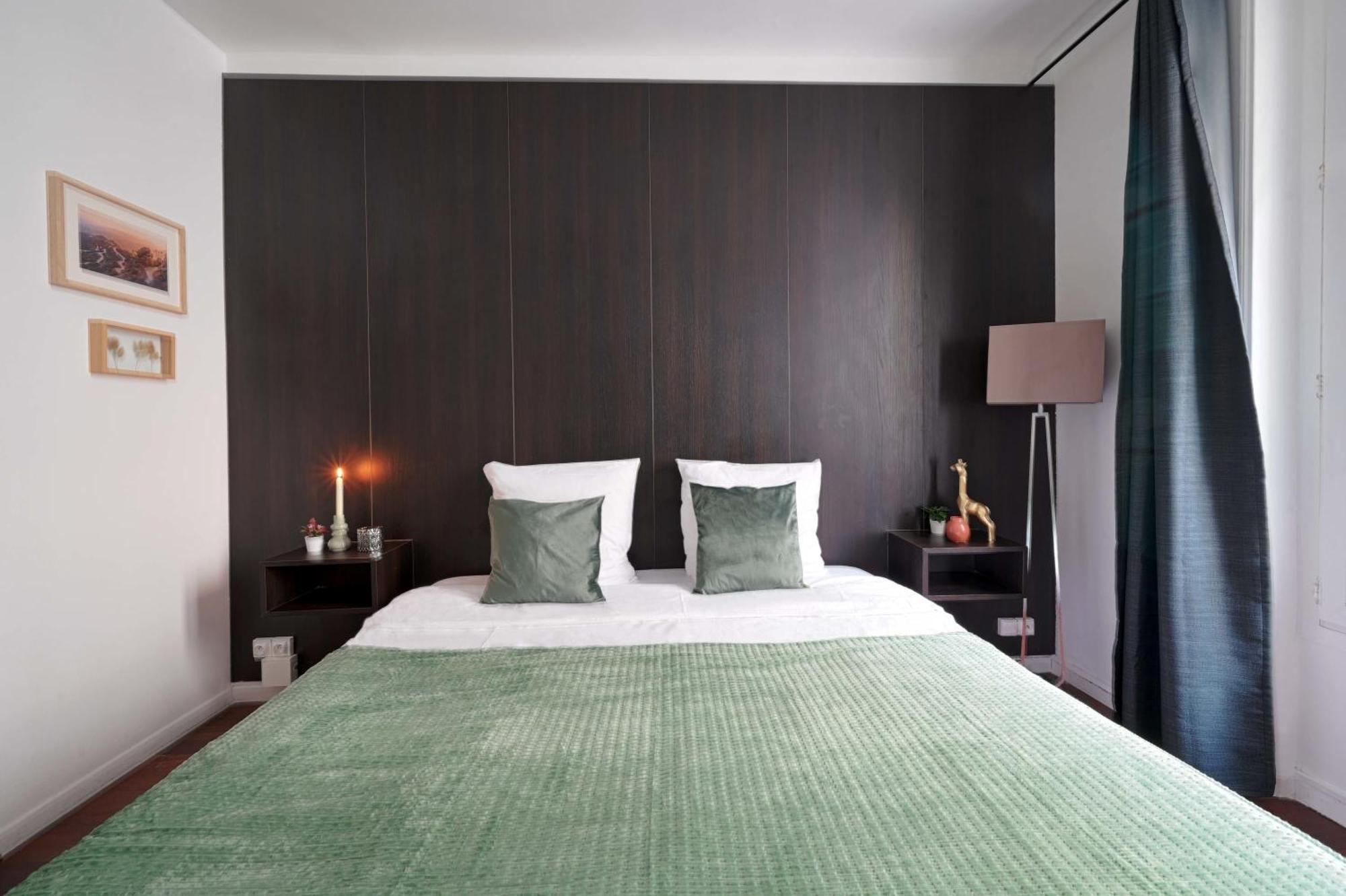 Large Modern Studio Close To The Eiffel Tower And Paris Highlights Apartment Exterior foto