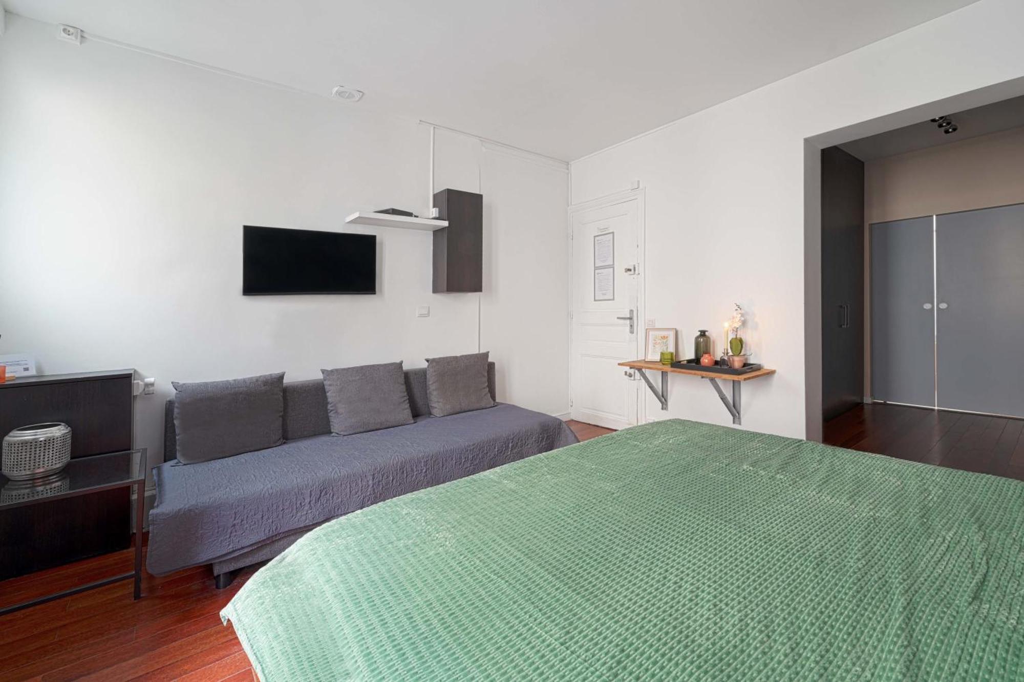 Large Modern Studio Close To The Eiffel Tower And Paris Highlights Apartment Exterior foto