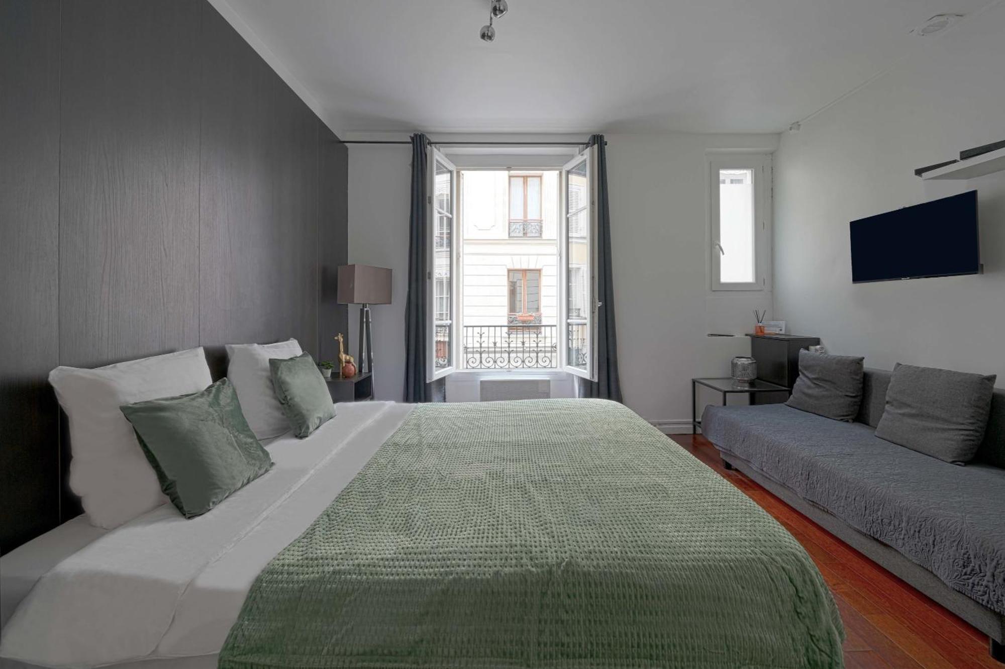 Large Modern Studio Close To The Eiffel Tower And Paris Highlights Apartment Exterior foto